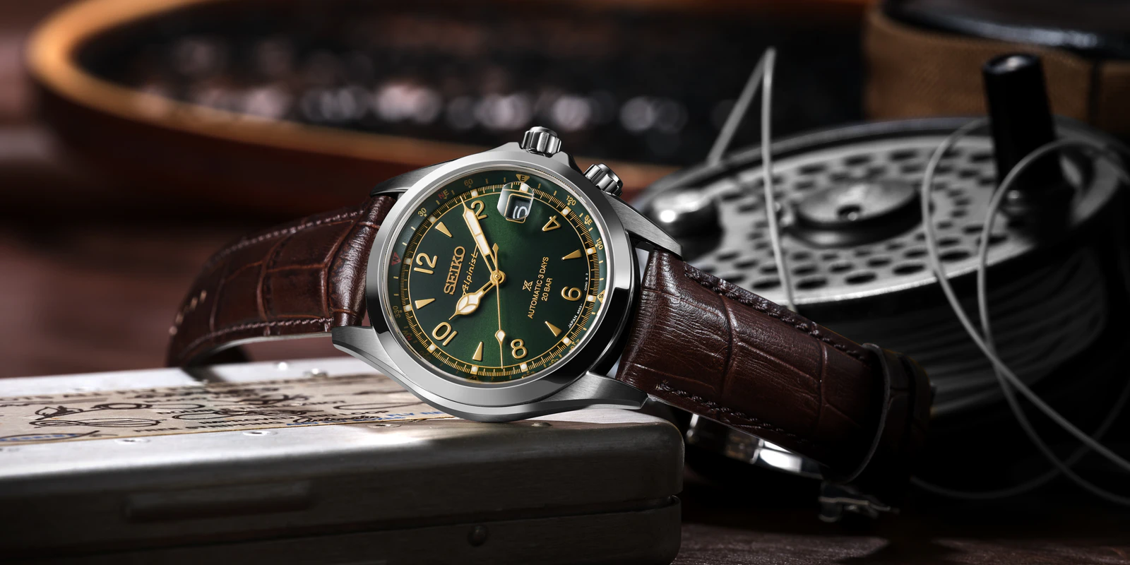Orologio Seiko Alpinist con quadrante verde
